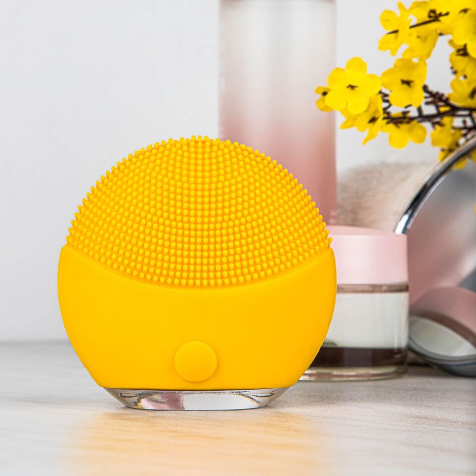 Titreşimli Yüz Temizleme Cihazı Sarı