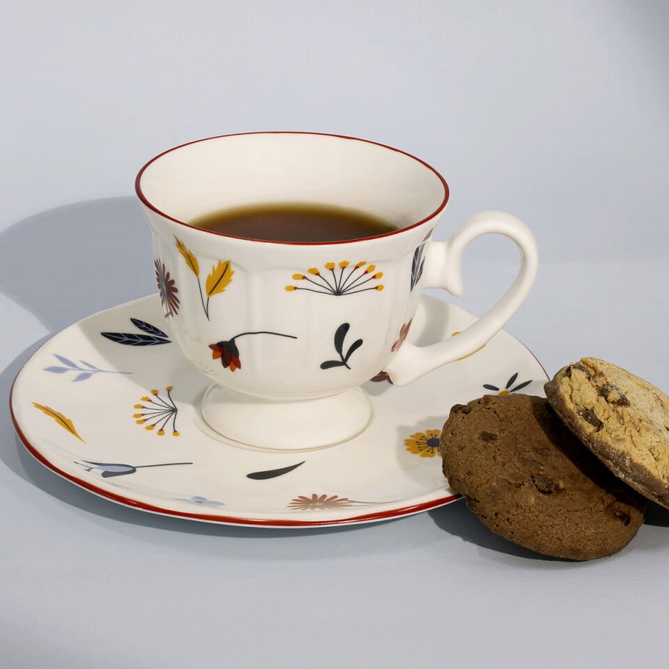 Porselen Tabaklı Ayaklı Çay Fincan Seti