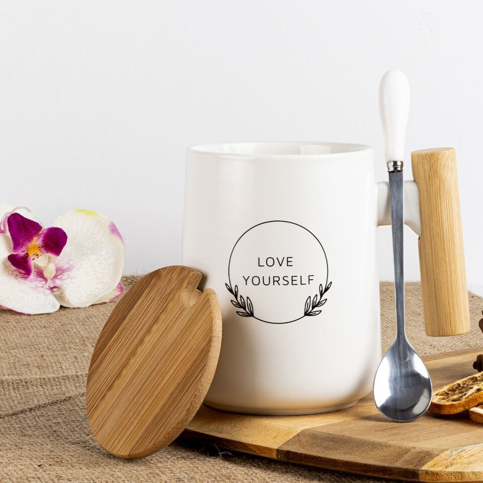 Bambu Kapaklı Kaşıklı Seramik Kupa 450 ml